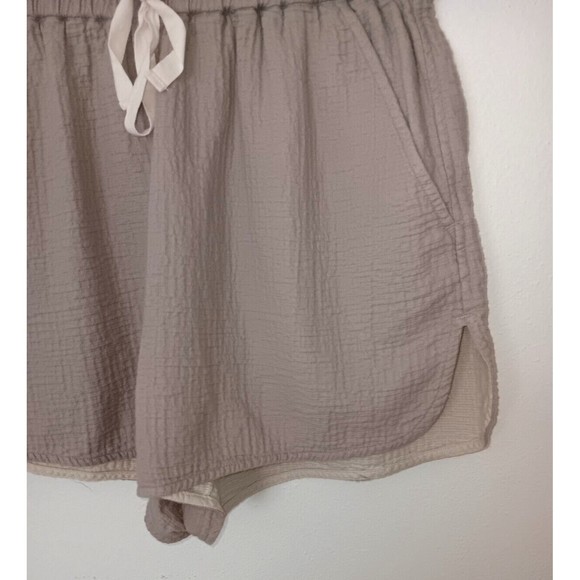 Wilfred Aritzia Cotton Spandex Casual Waffle Beige Shorts Women’s Size M - Picture 4 of 7